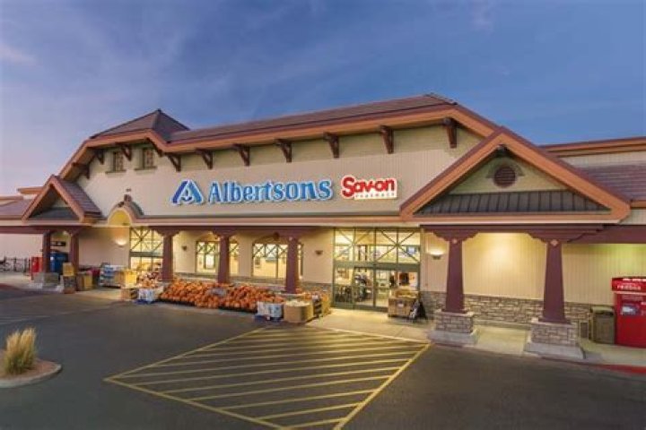 Albertsons Lakewood CA: A Comprehensive Guide to Your Local Grocery Store