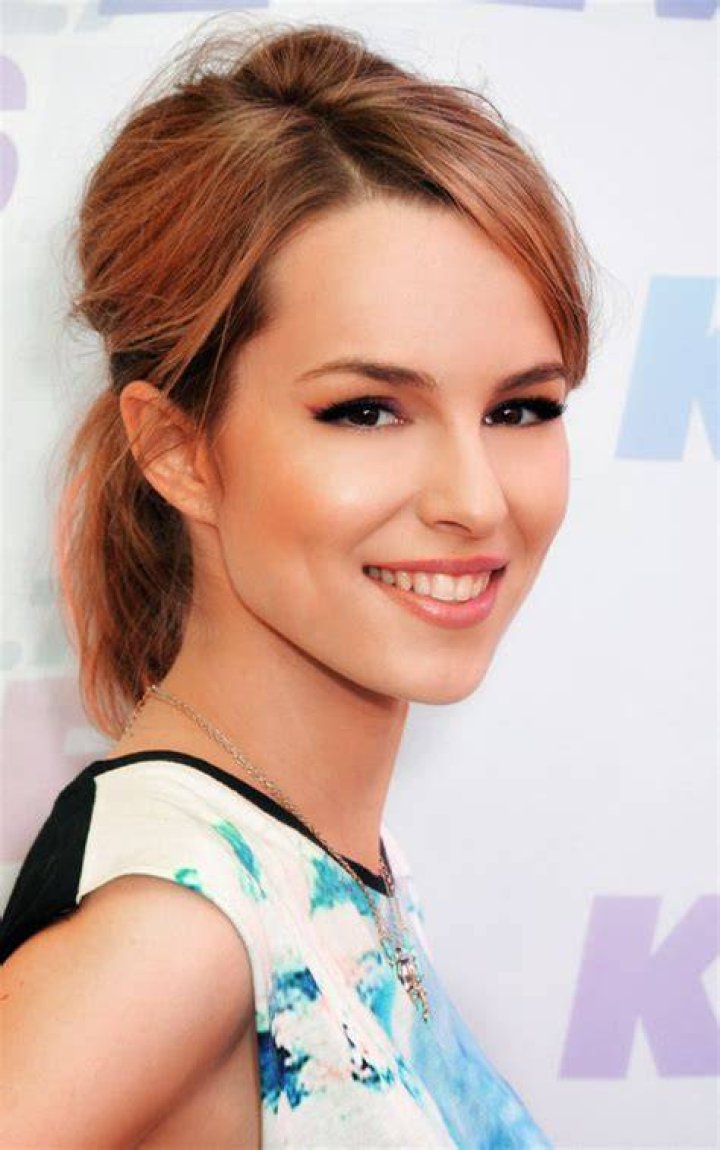 Bridgit Mendler Education: A Comprehensive Look into Her Academic Journey