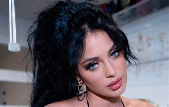 Camilla Araujo Nude: Debunking Myths and Understanding the Impact on Digital Privacy