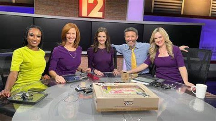 Channel 12 Anchors Cincinnati: A Deep Dive into the City's Premier News Team