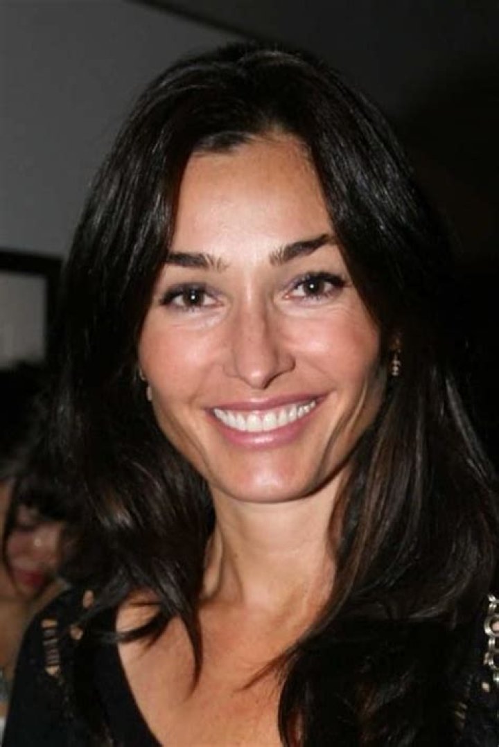 Dara Tomanovich: The Rising Star in the World of Entertainment