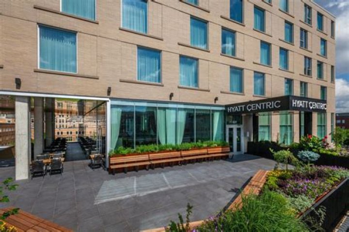 Discover the Luxury of Hyatt Northore Pittsburgh