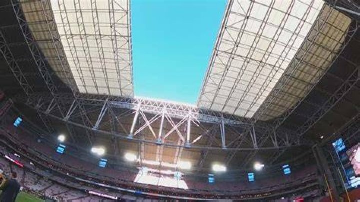 Does Las Vegas Stadium Have a Retractable Roof? Everything You Need to Know