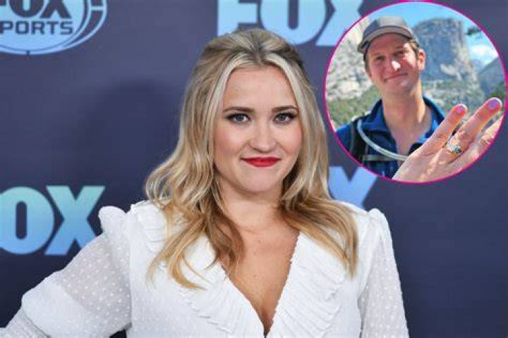 Emily Osment and The Fappening: A Comprehensive Look at the Incident and Its Implications
