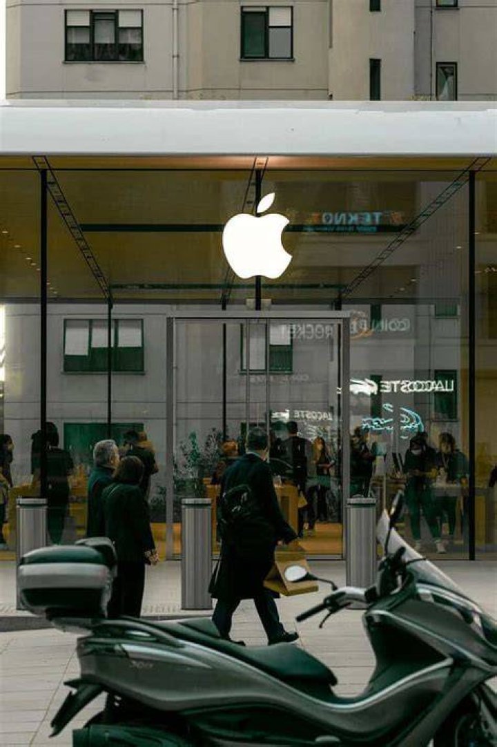 Exploring Apple at The Mall of New Hampshire: A Comprehensive Guide