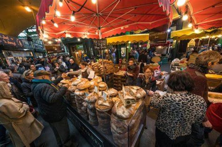 Exploring the Golden Gate Central Market: A Foodie's Paradise