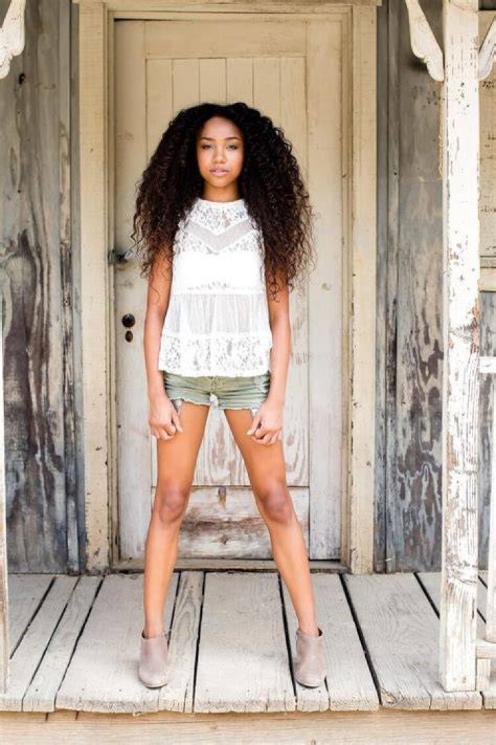 Genneya Walton Feet: A Comprehensive Guide to Her Impact and Influence