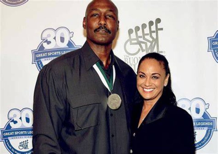 Gloria Bell Karl Malone: The Journey of a Remarkable Woman