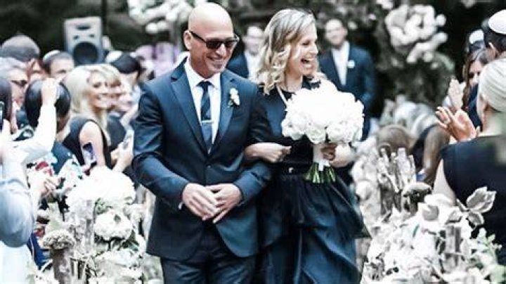 Is Howie Mandel Married? A Comprehensive Look into His Relationship and Personal Life