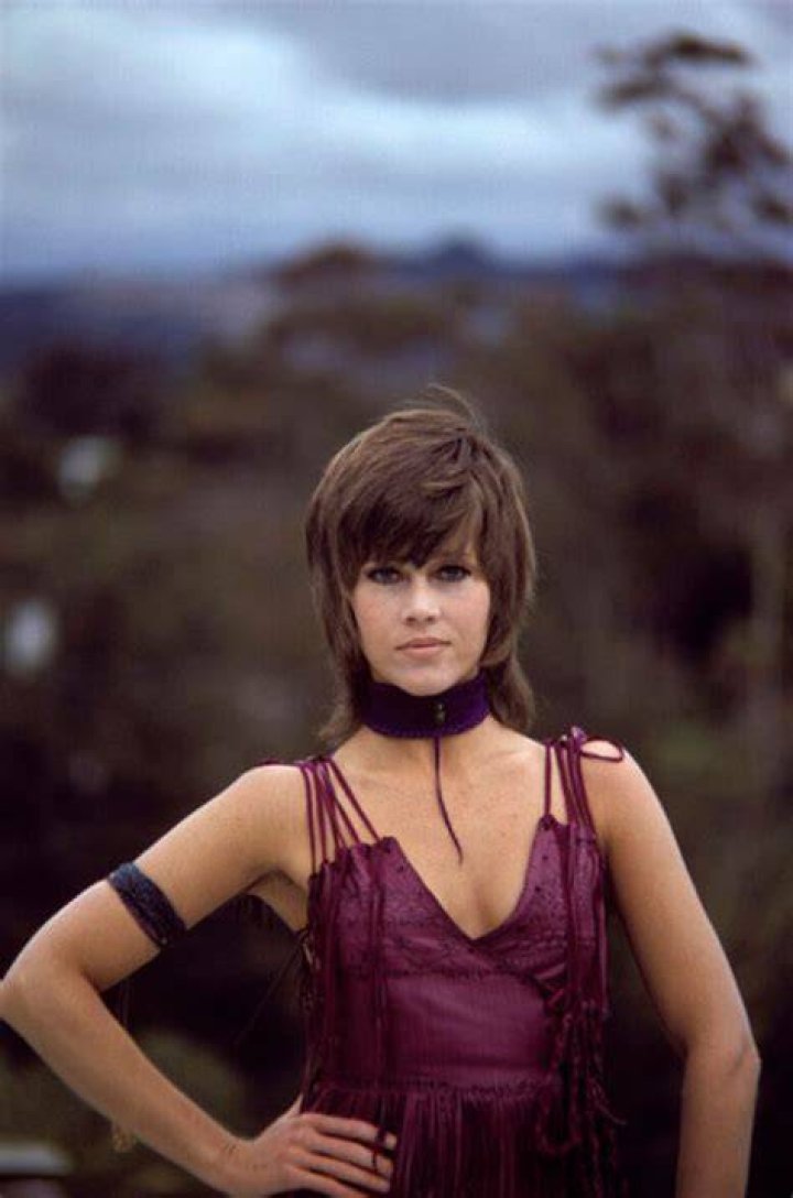 Jane Fonda's Klute Hairstyle: A Timeless Icon of Fashion and Glamour