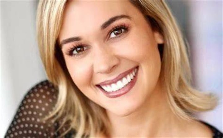 Lauren Compton Married: A Comprehensive Look Into Her Life, Love, and Journey