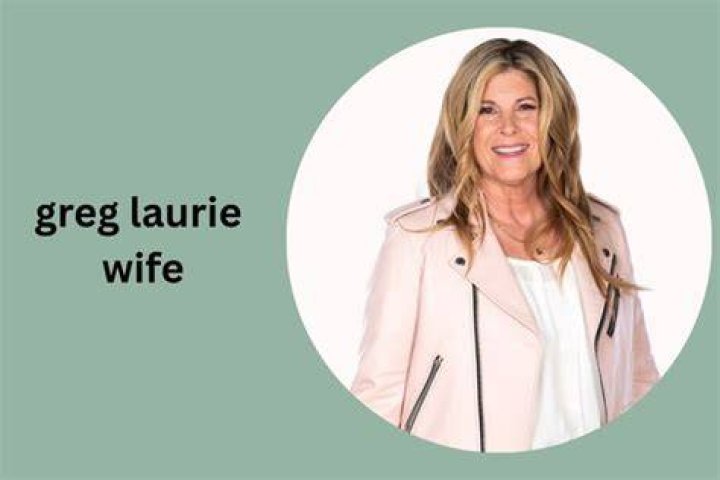 Laurie The Midget: A Remarkable Journey Through Life and Career
