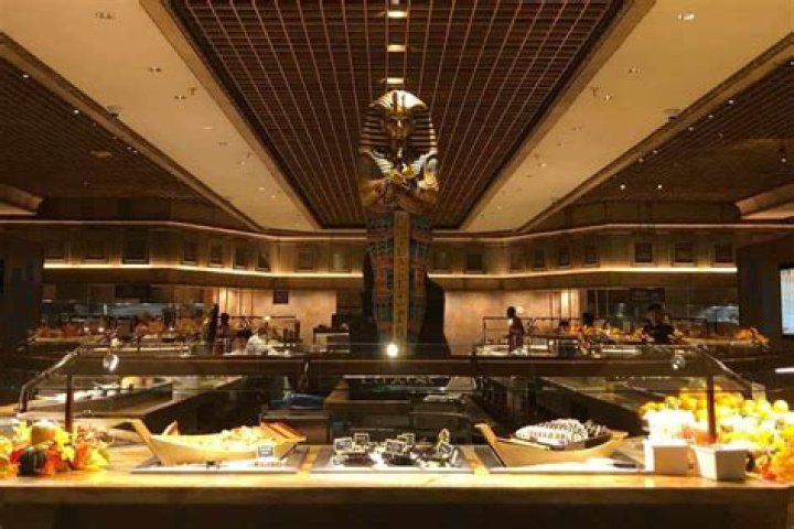 Luxor Buffet: A Feast for Every Palate at an Iconic Las Vegas Resort