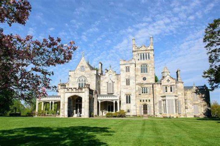 Lyndhurst Mansion: A Glimpse into the Historic Grandeur of New York