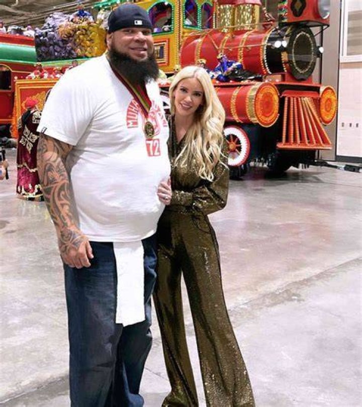 Pictures of Tyrus Wife: A Comprehensive Look into Her Life and Influence