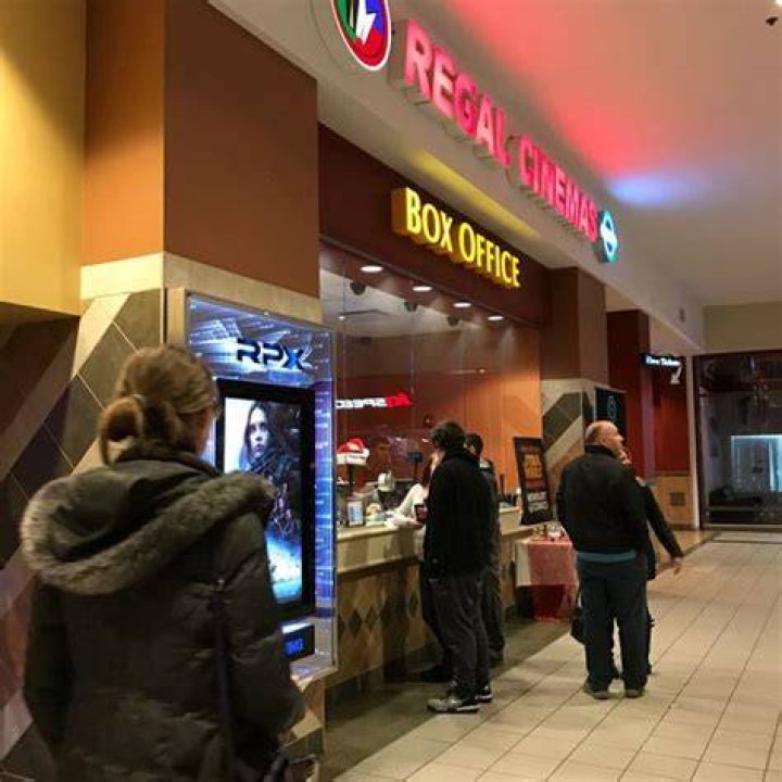 Regal Independence Mall &amp; RPX: A Comprehensive Guide to Luxury Shopping and Entertainment