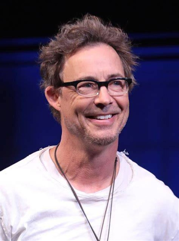 Tom Cavanagh and TV Shows: A Comprehensive Guide to His Career and Legacy