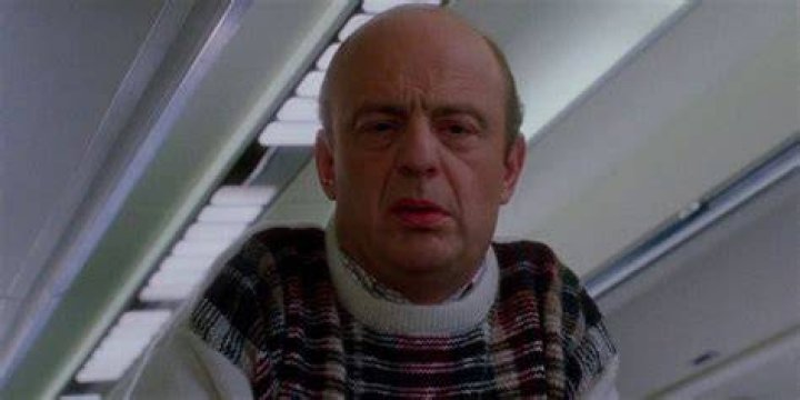 Uncle Frank Home Alone: An Unforgettable Journey of Independence and Humor