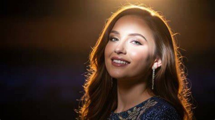 Unveiling CarlyJane: A Rising Star in the Spotlight
