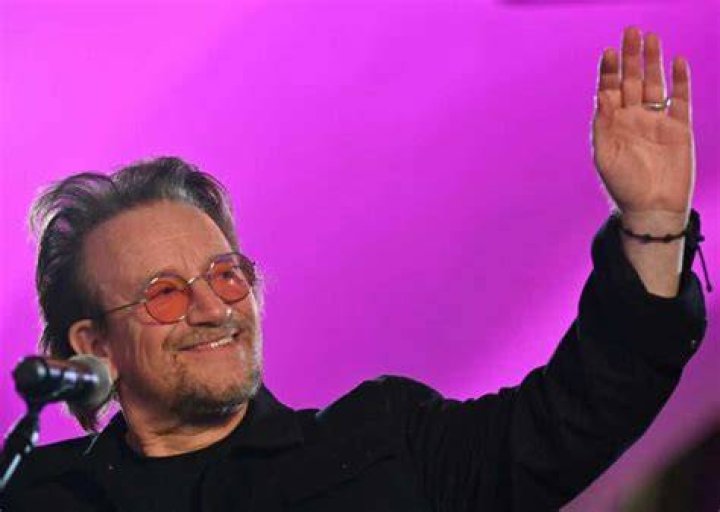 Unveiling U2's Frontman: A Comprehensive Look at Bono and His Impact on Music and Activism