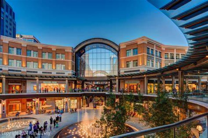 Utah City Creek Mall: A Comprehensive Guide to Shopping, Dining, and Entertainment