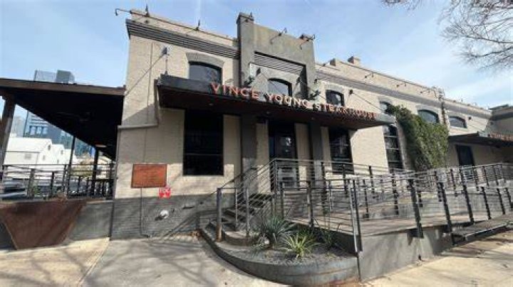 Vince Young Teahouse Austin: A Unique Culinary Experience