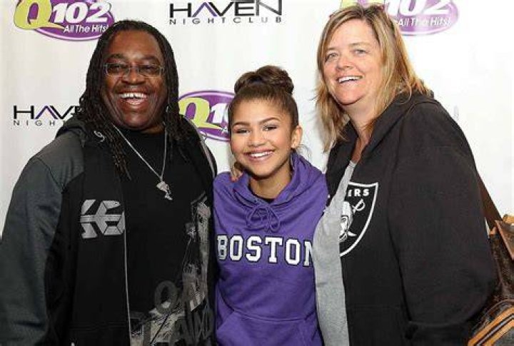 Zendaya's Mom: The Unsung Hero Behind the Superstar